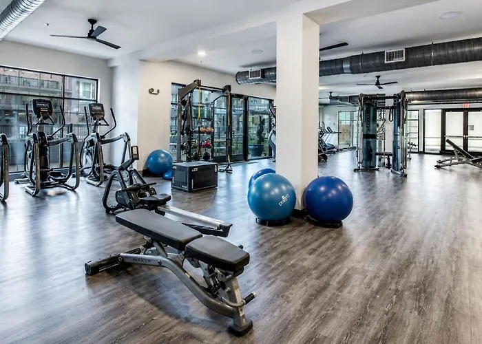 Elegant Stay, Pool, Gym And Comfort * Fort Worth